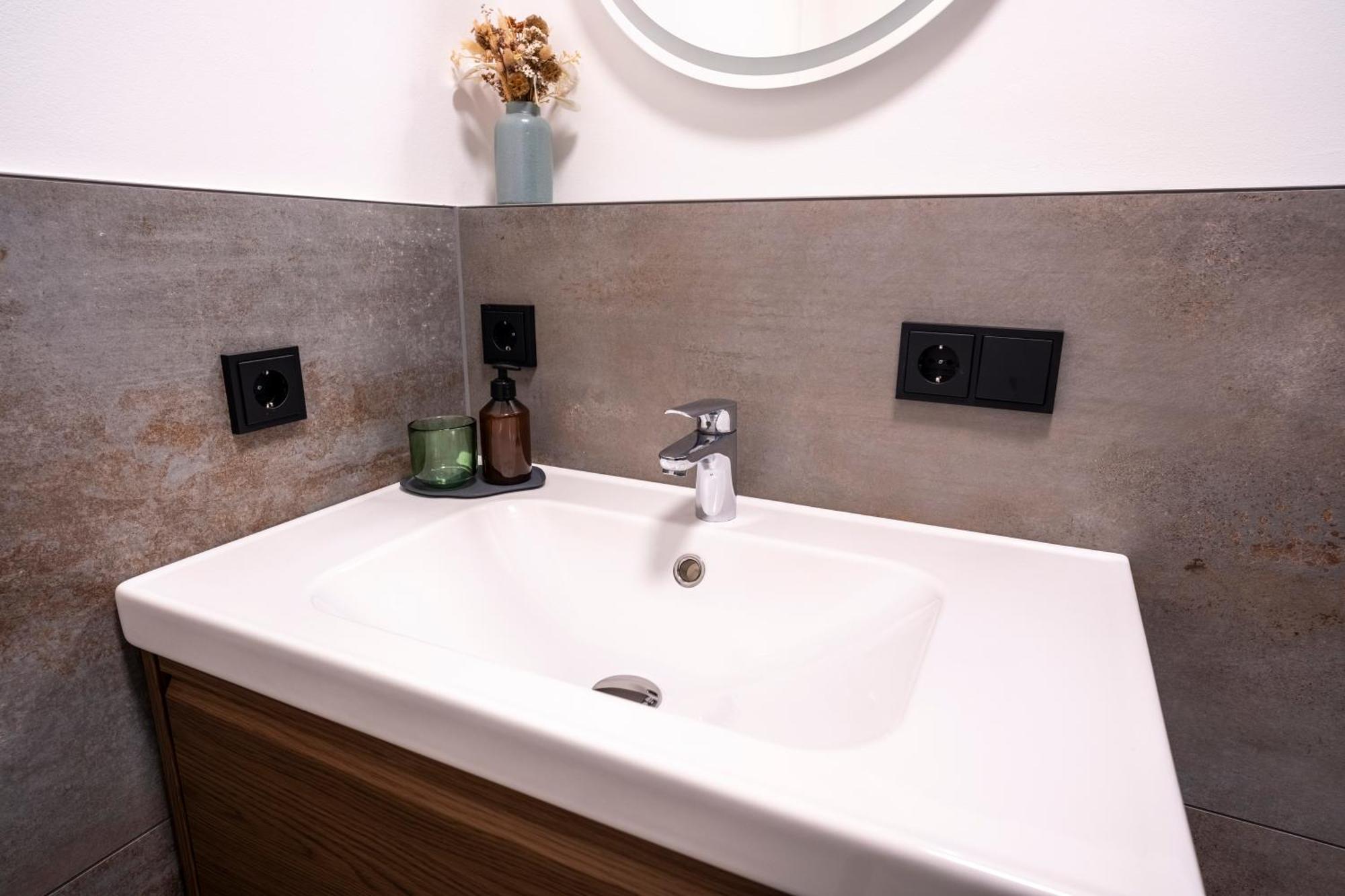 Suite Apartment Modern Getaway - Neu Renoviert - Strobl Am Wolfgangsee Ngoại thất bức ảnh